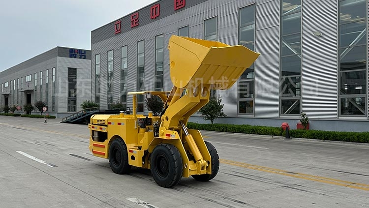 0.6方內燃鏟運機